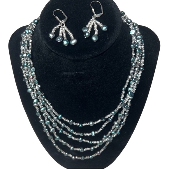 BRAND NEW WITH BOX — Y2K Silver and Blue Necklace & Earrings Set - Picture 2 of 2